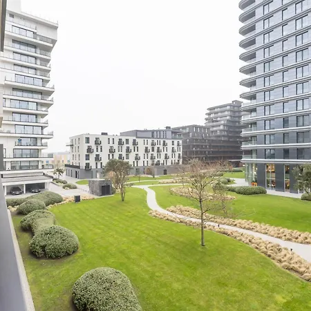 Lecomte - Oosteroever Pearl 138 *