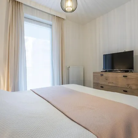 Lecomte - Oosteroever Pearl 138 Apartament